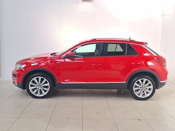 Used Volkswagen T-Roc 2021 for sale - 79020597: Photo