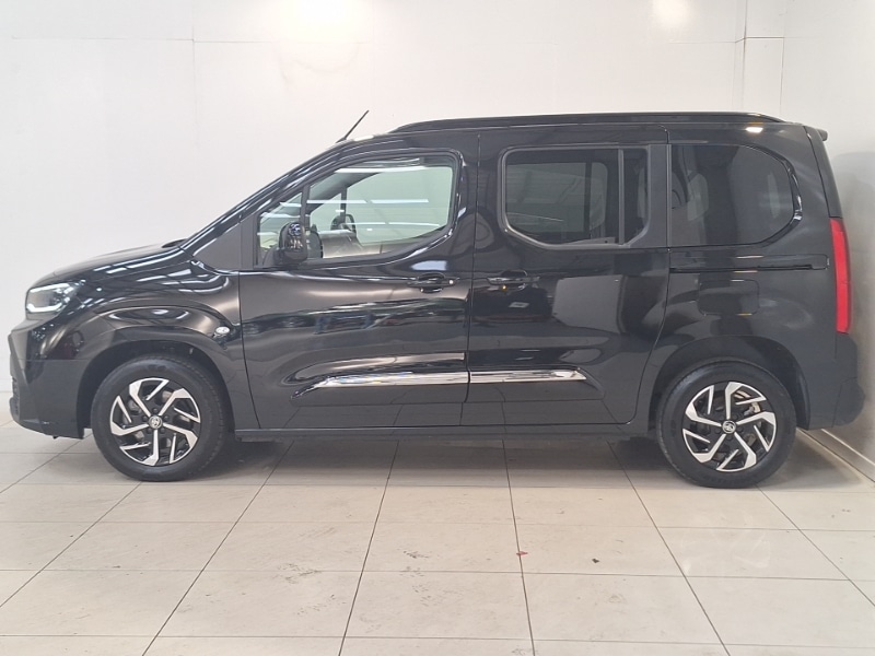 Used Toyota PROACE CITY Verso 2025 for sale - 78085307: Photo 4