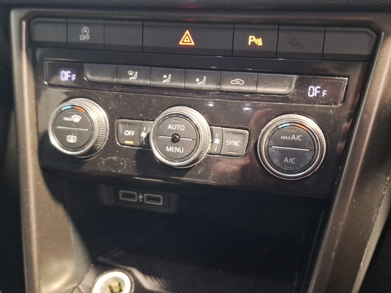 Used Volkswagen T-Roc 2018 for sale - 76478643: Photo 17