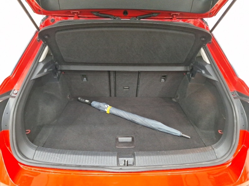 Used Volkswagen T-Roc 2018 for sale - 76478643: Photo 8