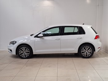 Used Volkswagen Golf 2017 for sale - 79101173: Photo