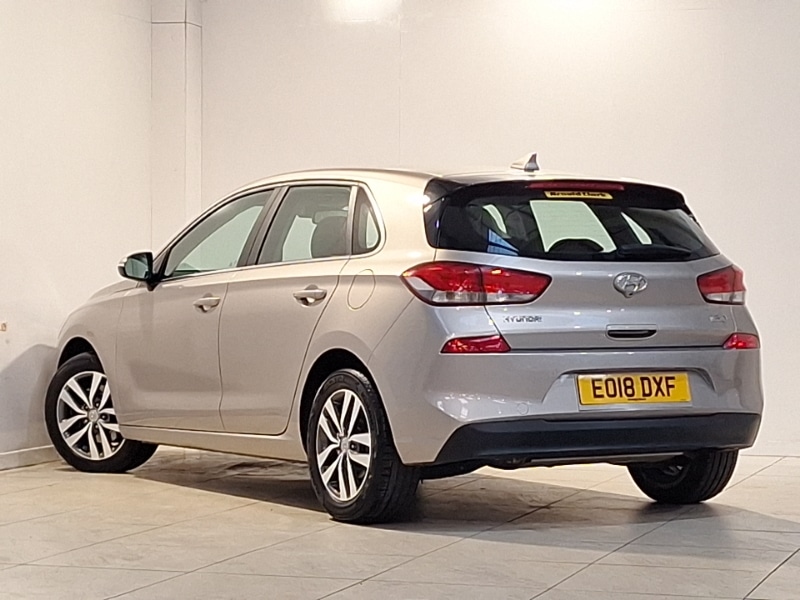 Used Hyundai i30 2018 for sale - 76602614: Photo 3