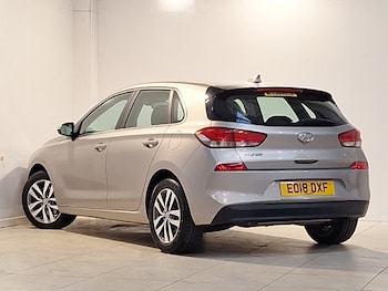 Used Hyundai i30 2018 for sale - 76602614: Photo