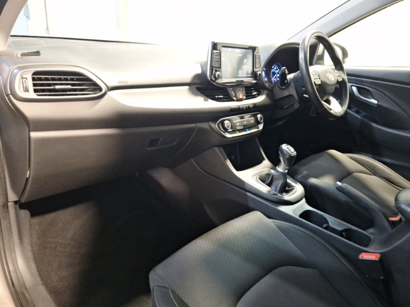 Used Hyundai i30 2018 for sale - 76602614: Photo 5