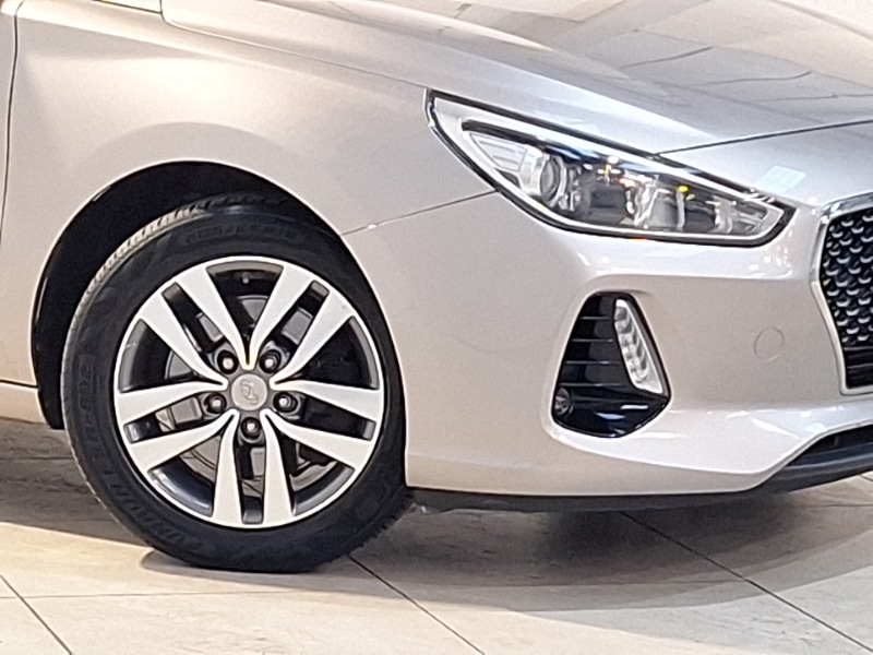 Used Hyundai i30 2018 for sale - 76602614: Photo 9