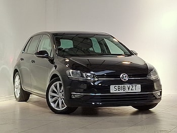 Used Volkswagen Golf 2018 for sale - 75652573: Photo