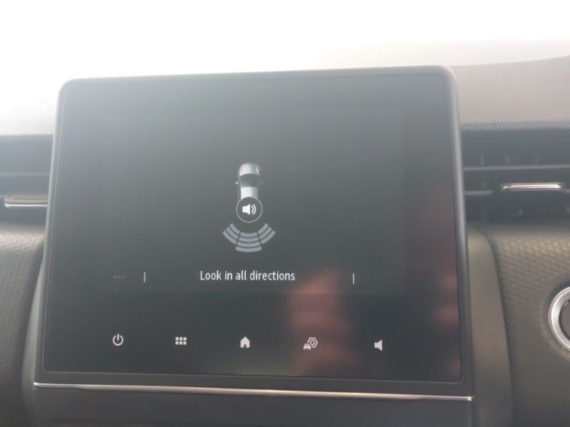 Used Renault Clio 2023 for sale - 76560627: Photo 10