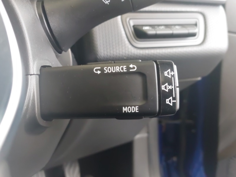 Used Renault Clio 2023 for sale - 76560627: Photo 17