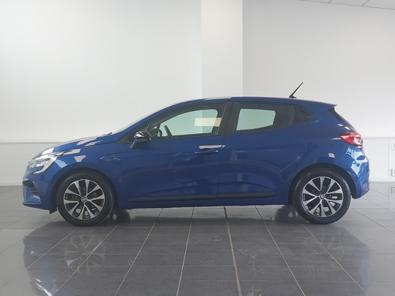 Used Renault Clio 2023 for sale - 76560627: Photo 4