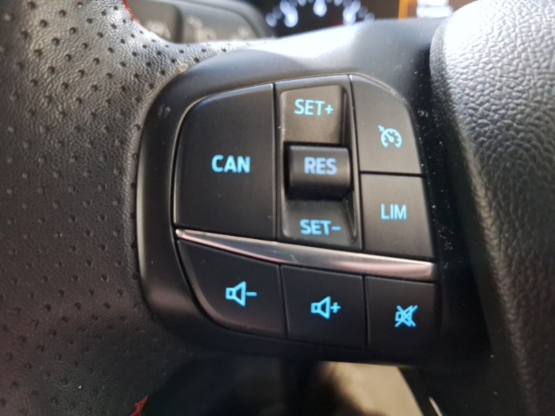 Used Ford Focus 2023 for sale - 76947454: Photo 16