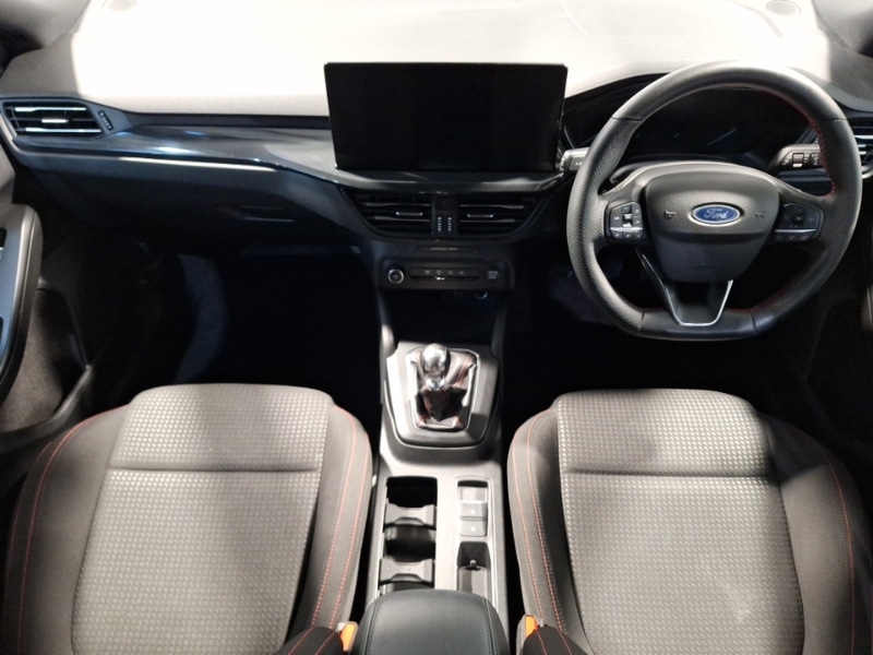 Used Ford Focus 2023 for sale - 76947454: Photo 2