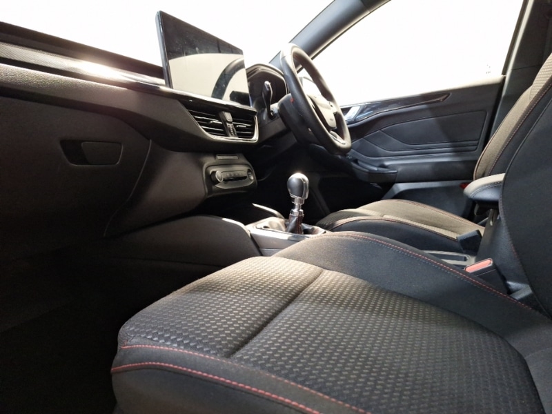 Used Ford Focus 2023 for sale - 76947454: Photo 5