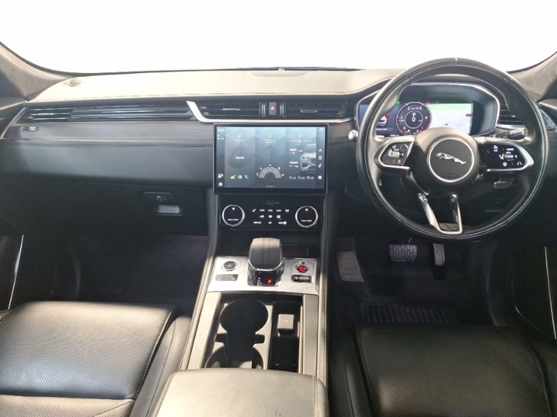 Used Jaguar F-Pace 2021 for sale - 76071169: Photo 2