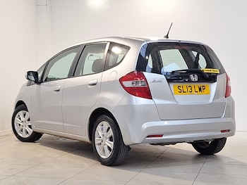 Used Honda Jazz 2013 for sale - 76606421: Photo
