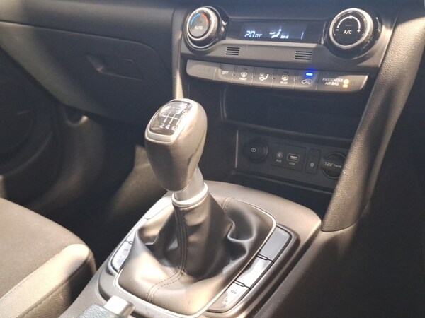 Used Hyundai KONA 2020 for sale - 76233391: Photo 11