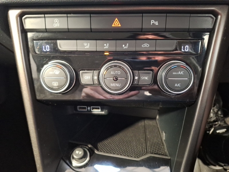 Used Volkswagen T-Roc 2019 for sale - 76614013: Photo 17