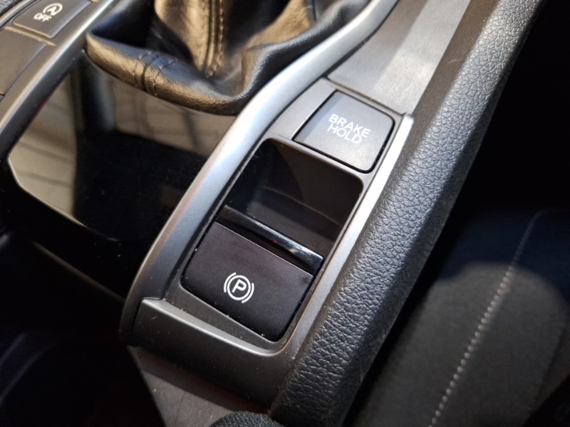 Used Honda Civic 2018 for sale - 77782664: Photo 17