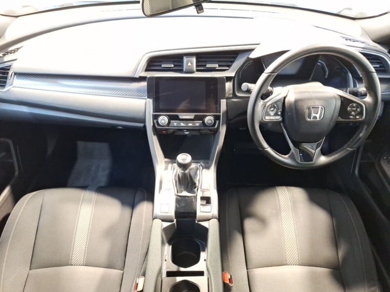 Used Honda Civic 2018 for sale - 77782664: Photo 2