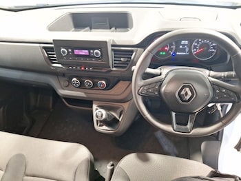 Used Renault Trafic 2024 for sale - 79368331: Photo