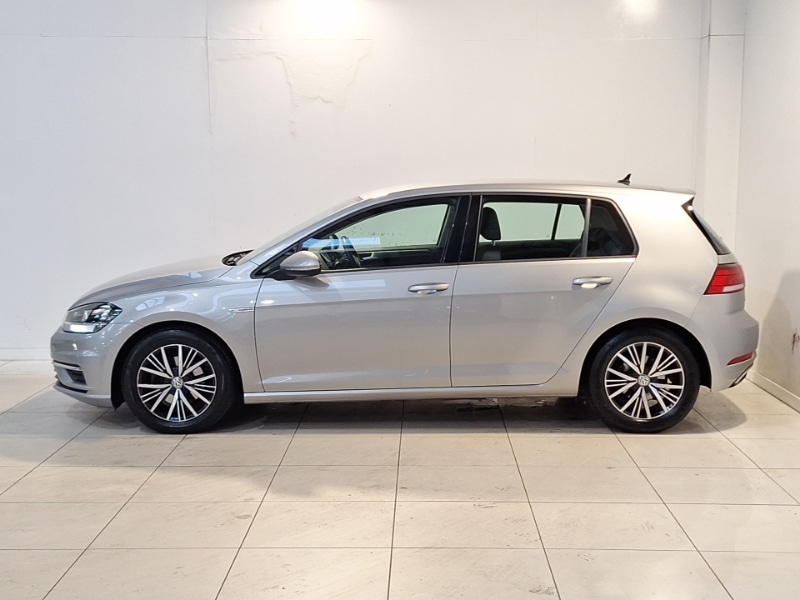 Used Volkswagen Golf 2017 for sale - 76354586: Photo 4