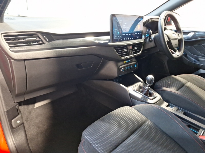 Used Ford Focus 2023 for sale - 76860402: Photo 5