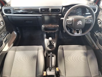 Used Citroen C3 2018 for sale - 76301707: Photo 2