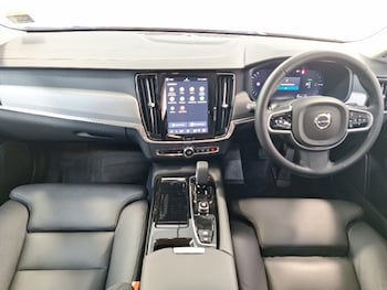 Used Volvo V90 2025 for sale - 79074771: Photo