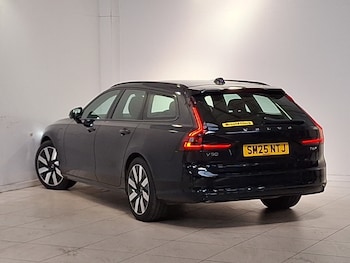 Used Volvo V90 2025 for sale - 79074771: Photo