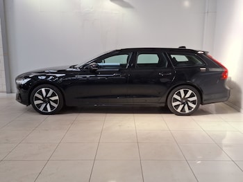 Used Volvo V90 2025 for sale - 79074771: Photo