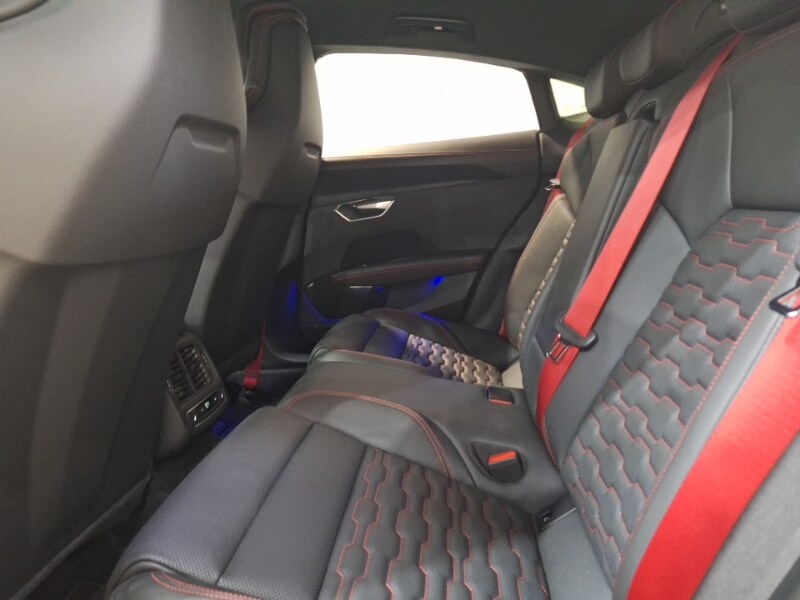 Used Audi RS e-tron GT 2021 for sale - 77366167: Photo 6