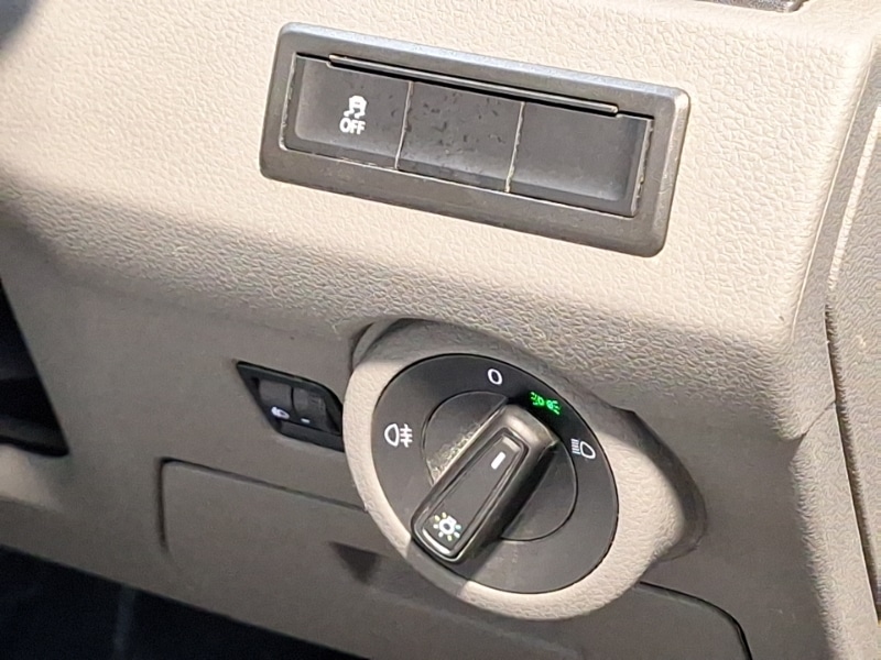 Used Volkswagen Transporter 2023 for sale - 77652399: Photo 15