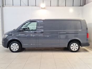 Used Volkswagen Transporter 2023 for sale - 77652399: Photo