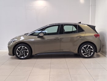 Used Volkswagen ID.3 2023 for sale - 78225159: Photo