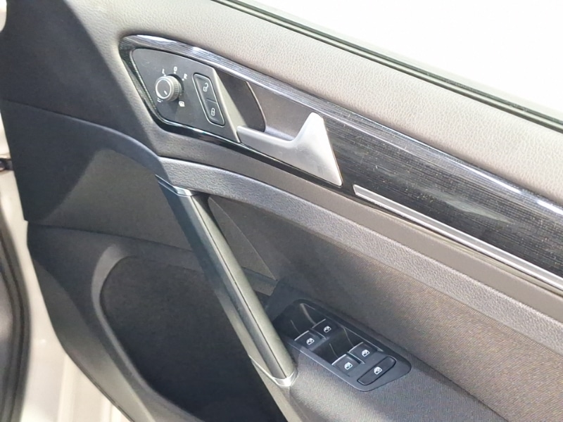 Used Volkswagen Golf 2019 for sale - 76737073: Photo 14