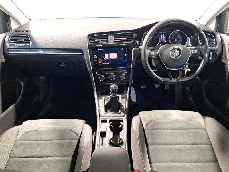 Used Volkswagen Golf 2019 for sale - 76737073: Photo 2