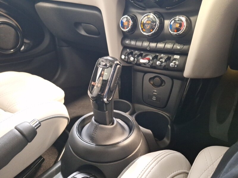 Used MINI Hatch 2023 for sale - 77907459: Photo 11