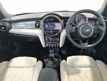 Used MINI Hatch 2023 for sale - 77907459: Photo