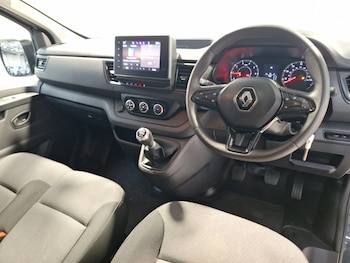 Used Renault Trafic 2023 for sale - 75640742: Photo