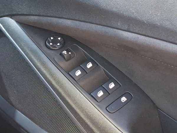 Used Vauxhall Crossland 2022 for sale - 76321417: Photo 14