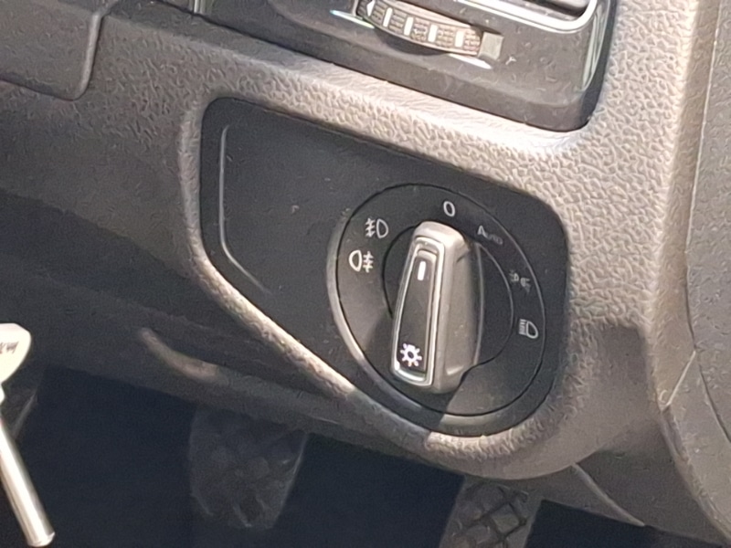 Used Volkswagen Golf 2020 for sale - 77623550: Photo 15