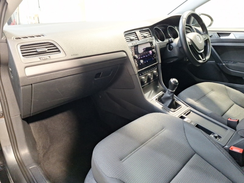 Used Volkswagen Golf 2020 for sale - 77623550: Photo 5