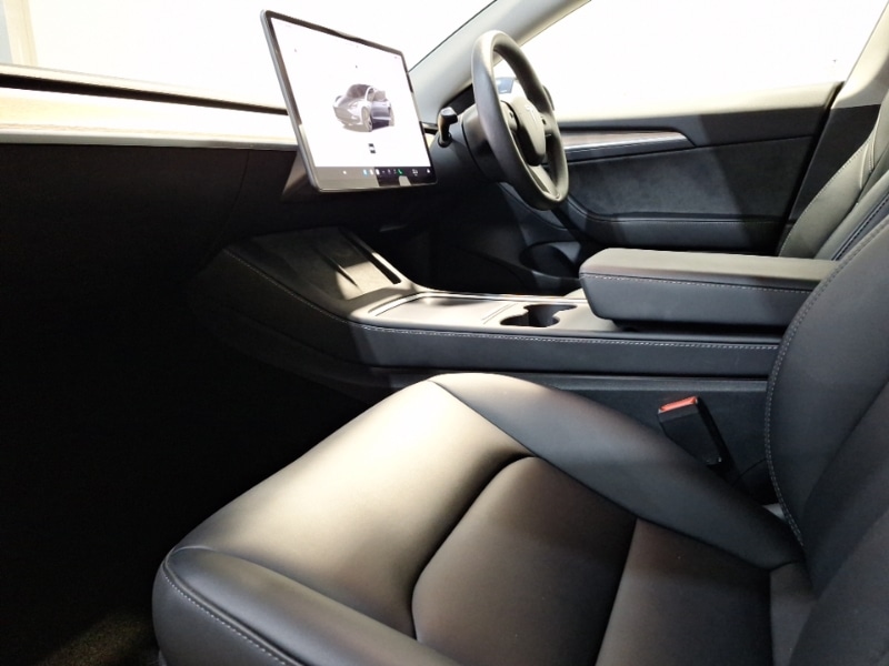 Used Tesla Model 3 2023 for sale - 77300109: Photo 5