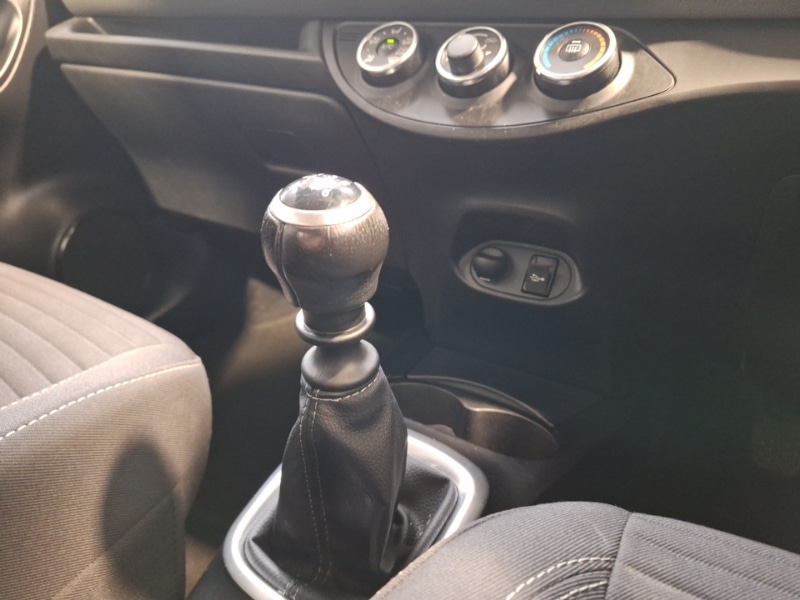 Used Toyota Yaris 2019 for sale - 76515255: Photo 11