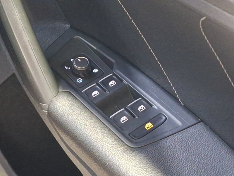 Used Volkswagen Tiguan 2018 for sale - 76629433: Photo 14