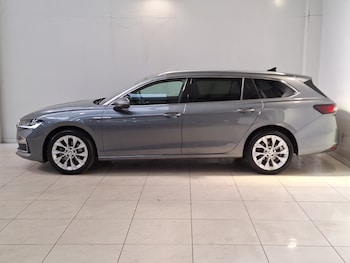Used Skoda Superb 2024 for sale - 78364877: Photo