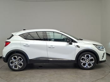 Used Renault Captur 2024 for sale - 78990744: Photo