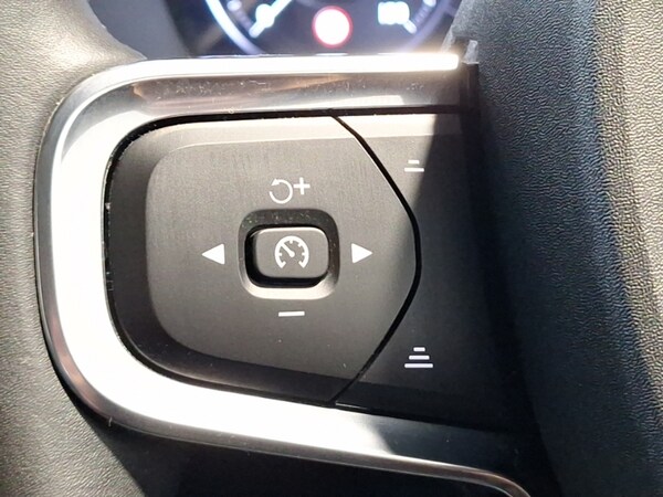 Used Volvo XC40 2020 for sale - 76052919: Photo 15
