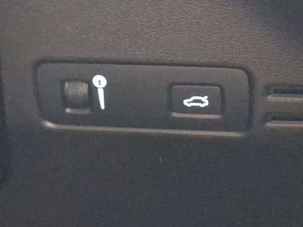 Used Volvo XC40 2020 for sale - 76052919: Photo 18