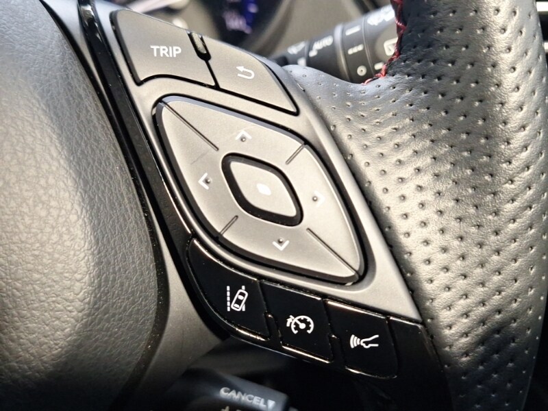 Used Toyota C-HR 2023 for sale - 77818383: Photo 15