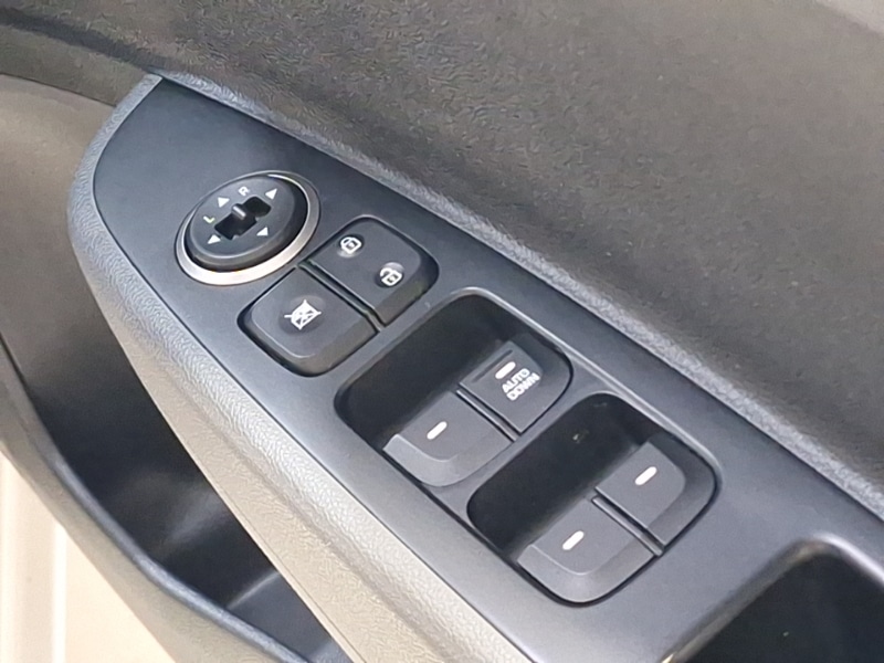 Used Hyundai i10 2019 for sale - 76915666: Photo 14